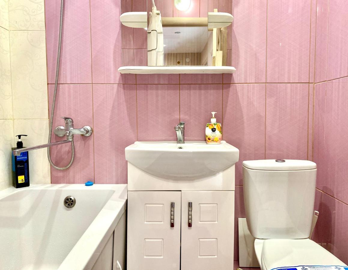 Apartment Apartpoltava: Elegant Center Near Chestnut Alley Poltava
